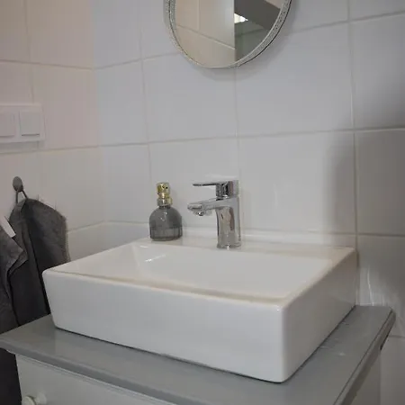 Apartamento Malomszeg 2 *