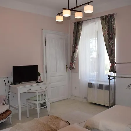 Malomszeg 2 Apartamento *